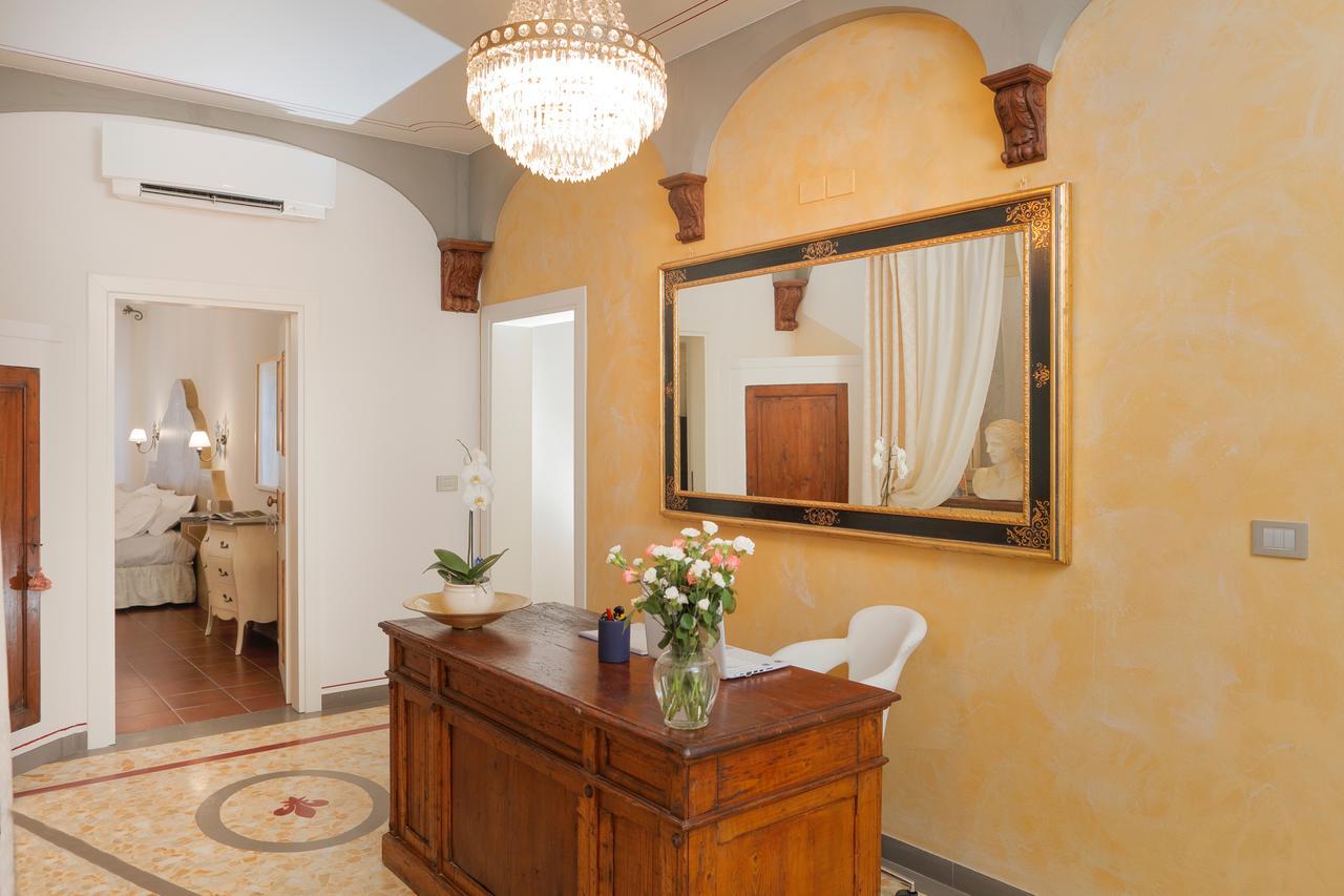 Palazzo Mari Suite & Rooms B&B Montevarchi Εξωτερικό φωτογραφία