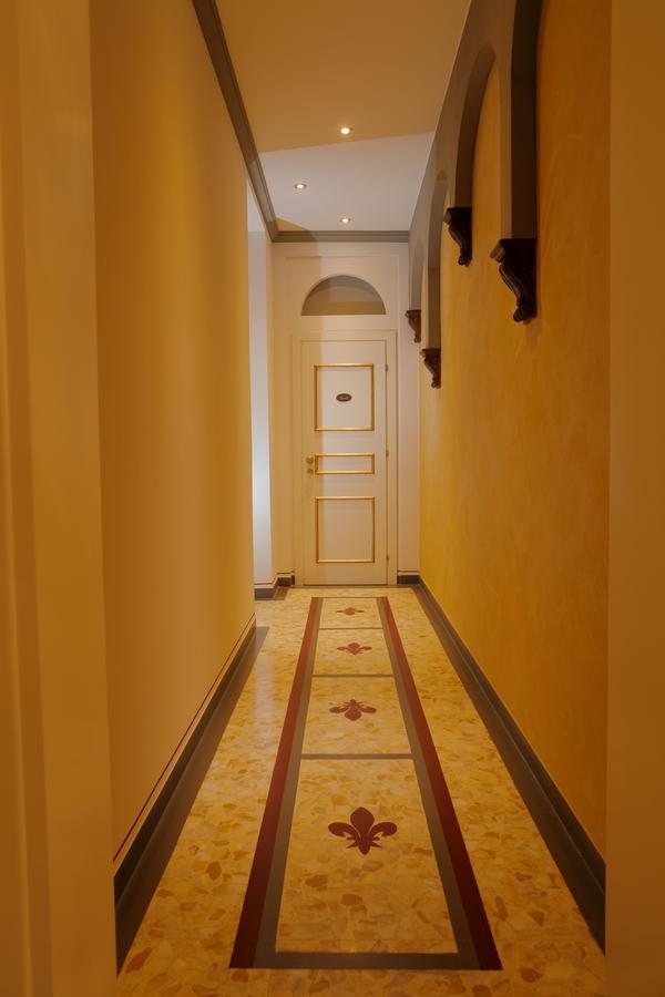 Palazzo Mari Suite & Rooms B&B Montevarchi Εξωτερικό φωτογραφία