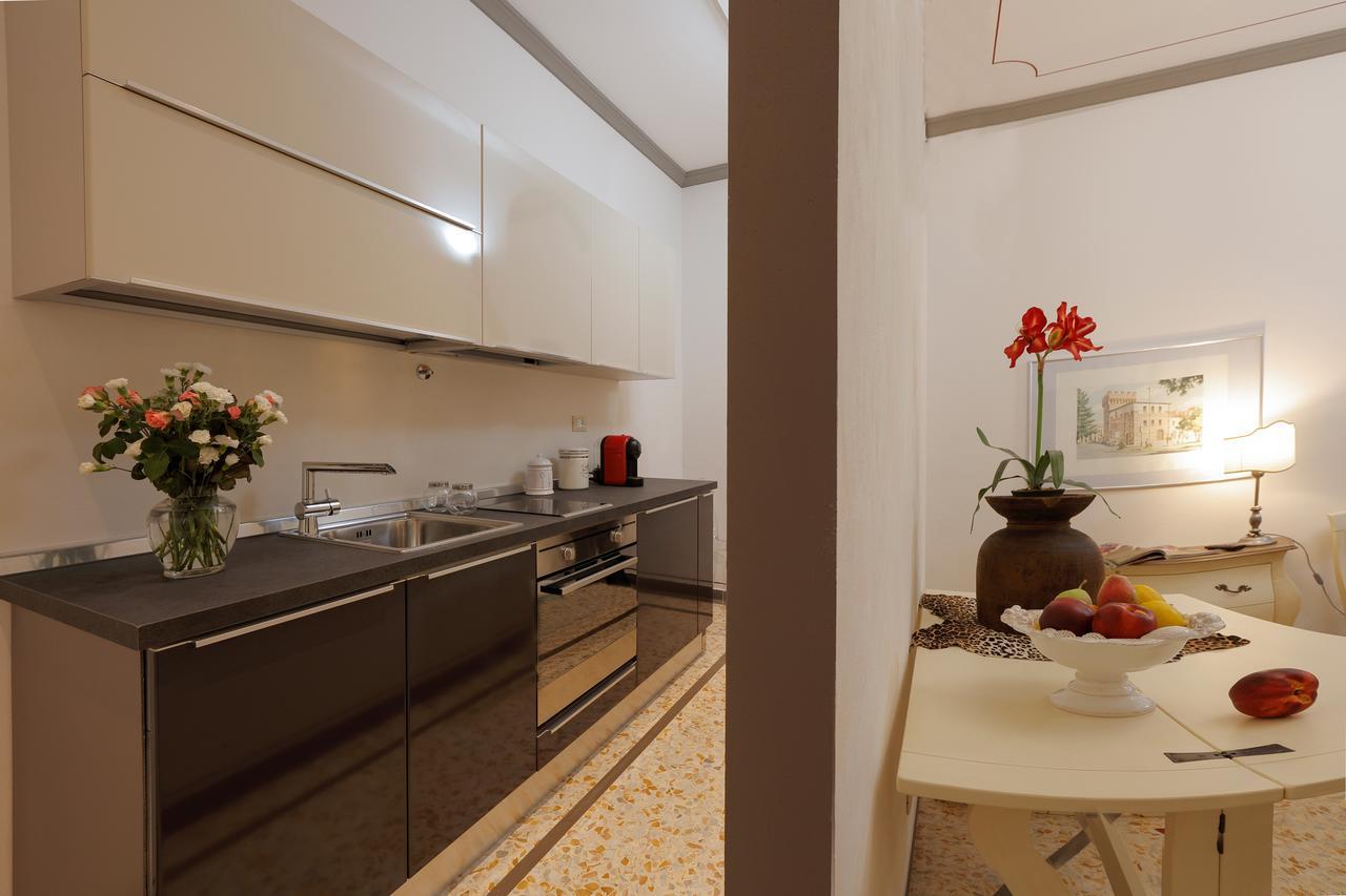 Palazzo Mari Suite & Rooms B&B Montevarchi Εξωτερικό φωτογραφία
