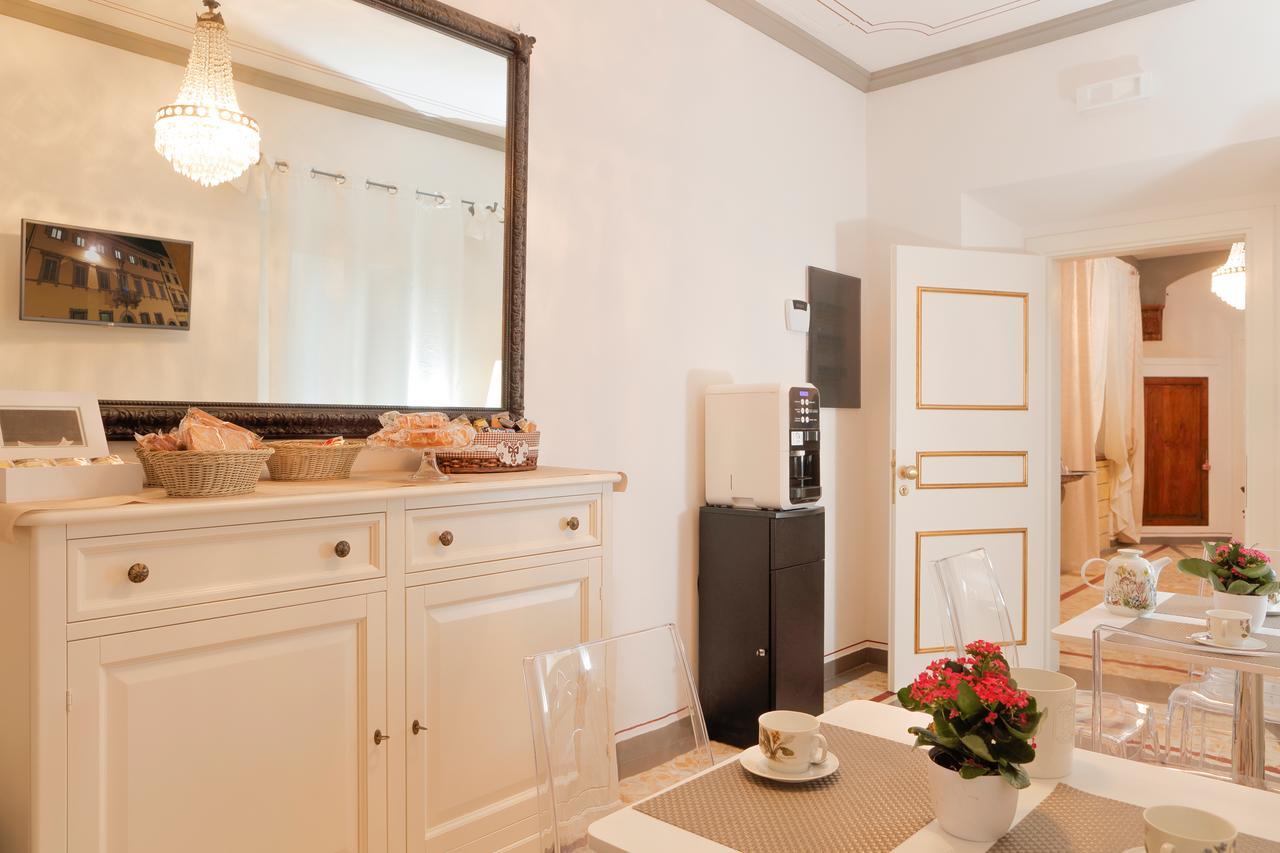 Palazzo Mari Suite & Rooms B&B Montevarchi Εξωτερικό φωτογραφία