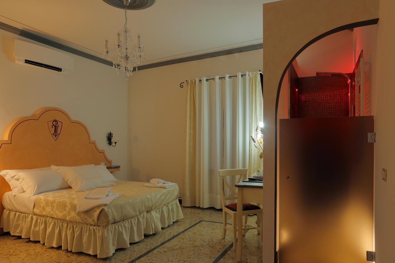 Palazzo Mari Suite & Rooms B&B Montevarchi Εξωτερικό φωτογραφία