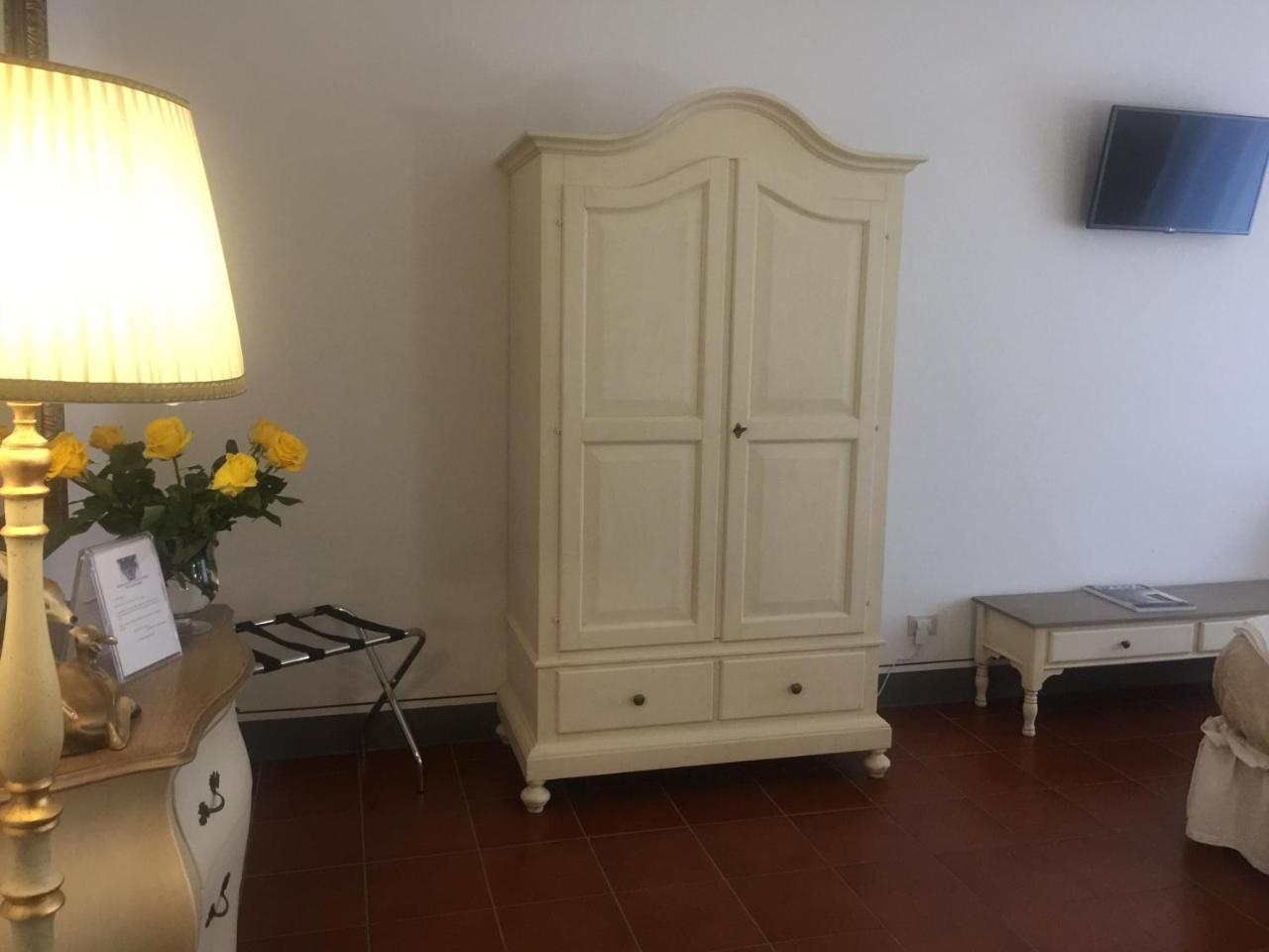 Palazzo Mari Suite & Rooms B&B Montevarchi Εξωτερικό φωτογραφία